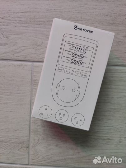 Терморегулятор с розеткой