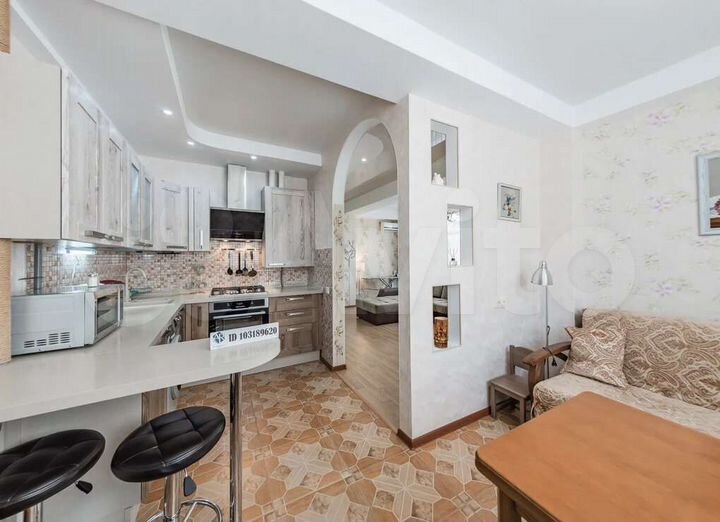 2-к. квартира, 50 м², 6/9 эт.