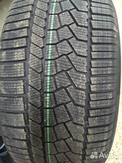 Continental ContiWinterContact TS 860S 305/35 R21 и 275/40 R21 107V