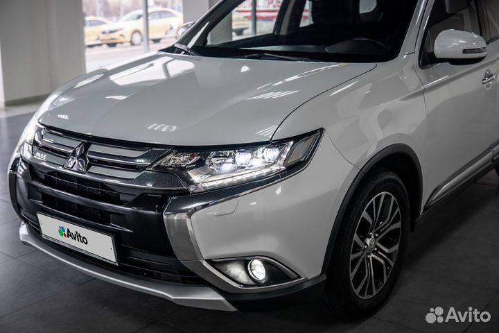 Mitsubishi Outlander 2.4 CVT, 2016, 111 000 км