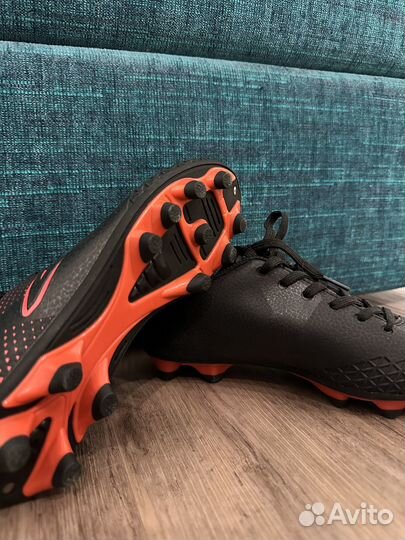 Футбольные бутсы