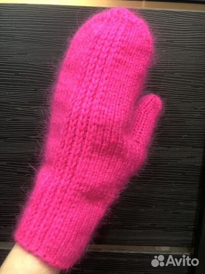 Шапка,варежки,манишка ручная работа