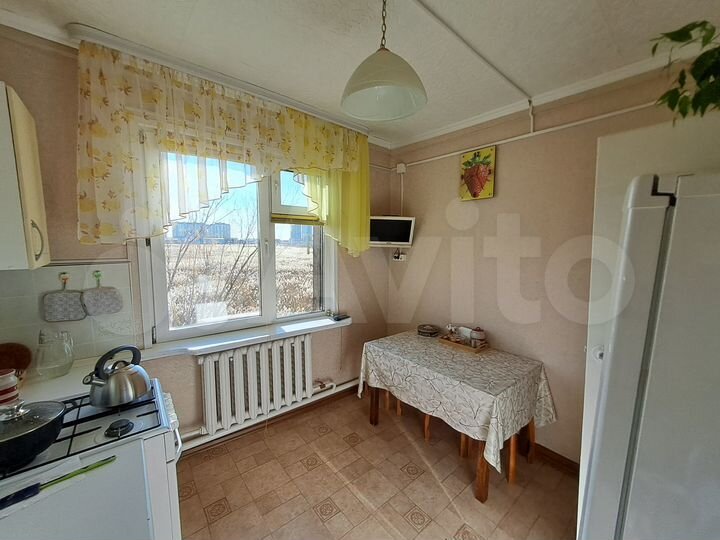 2-к. квартира, 61 м², 2/2 эт.