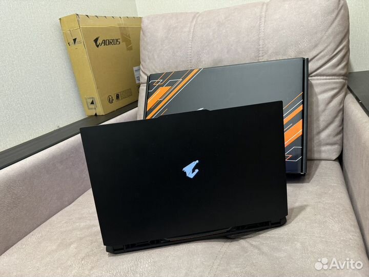 Игровой ноутбук Aorus XE5. I7, 3070Ti, 2.5K 165Hz