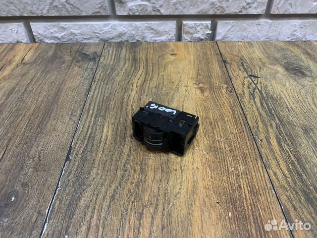 Seat Leon (1P1) Кнопка корректора фар