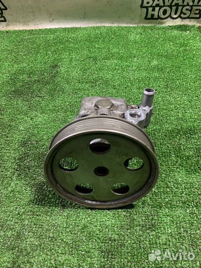 Насос гура Audi A4 B8 CDH 2010