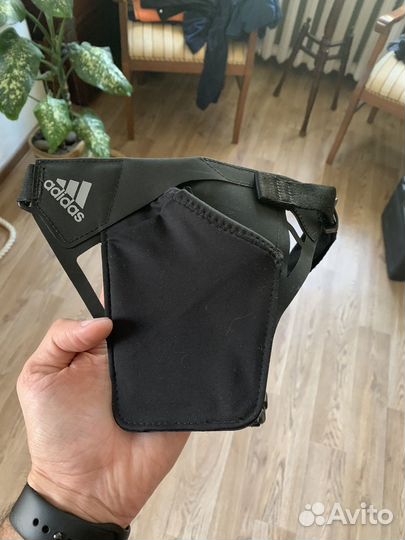 Сумка для бега Adidas run pocket b g