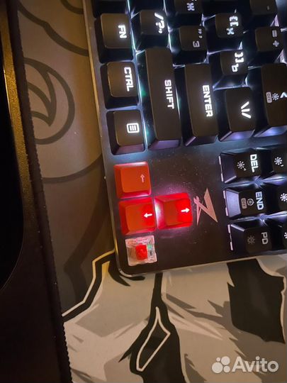 Игровая механическая клавиатура
