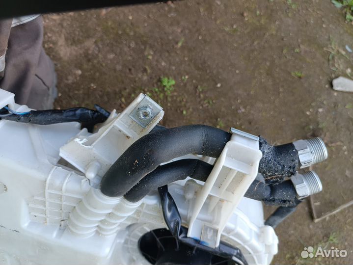 Печка верхняя Toyota Hiace TRH229