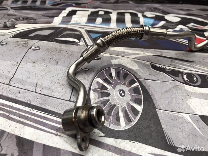 Трубка на турбину мотора n54 bmw n54b30