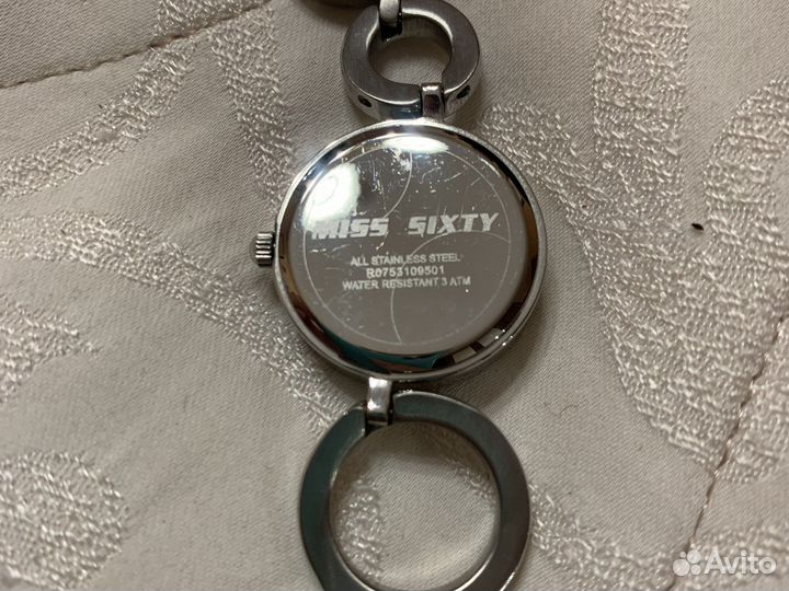 Часы наручные Guess, Swatch, Lancaster