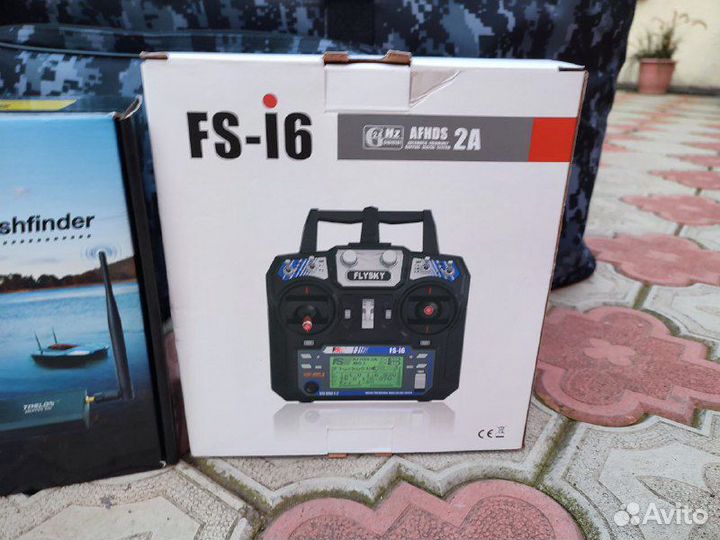 Прикормочный карповый кораблик Runferry Solo V2