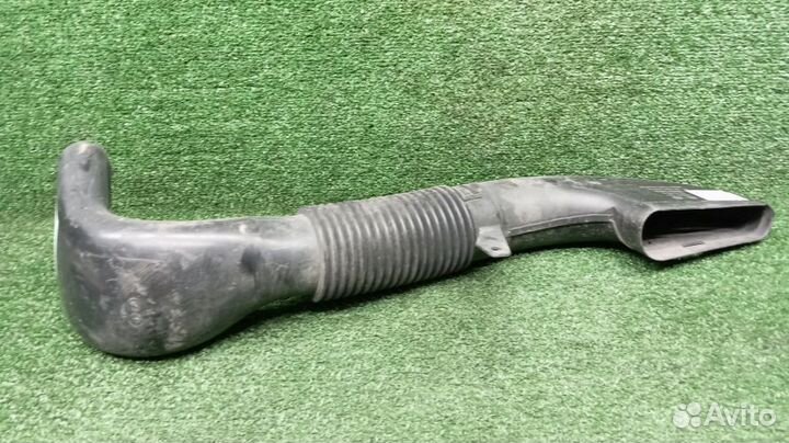 Воздухозаборник Mercedes-Benz C-Class