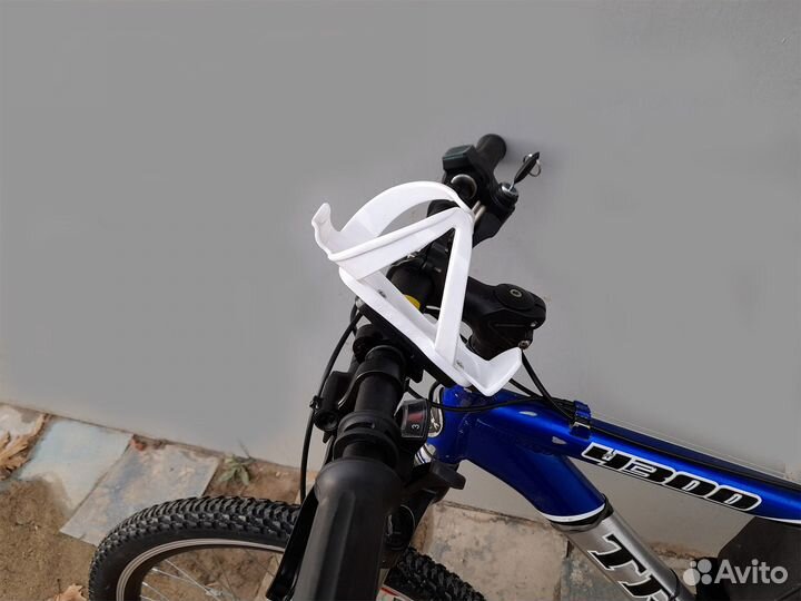 Крепление бутылки на руль велосипеда