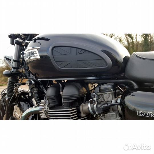 Накладки на бак motone triumph