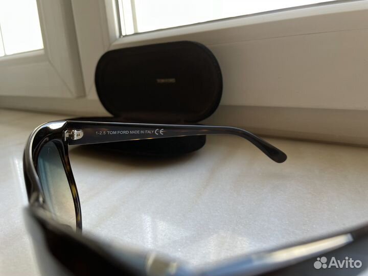 Очки солнцезащитные оригинал Tom Ford