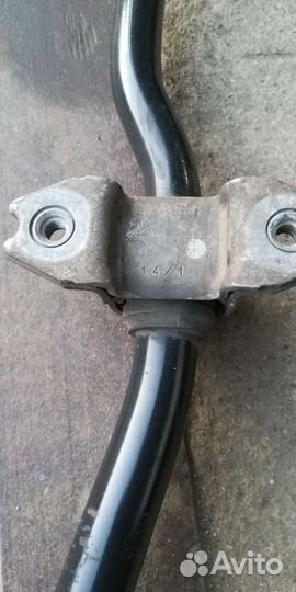 Передний стабилизатор Ауди Q5
