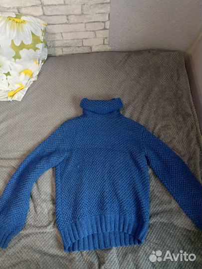 Свитер женский