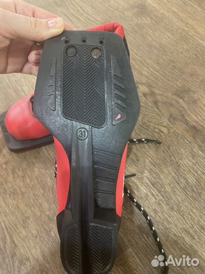 Лыжные ботинки