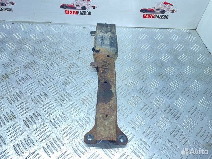 Кронштейн замка капота Kia Spectra седан S6D 2008