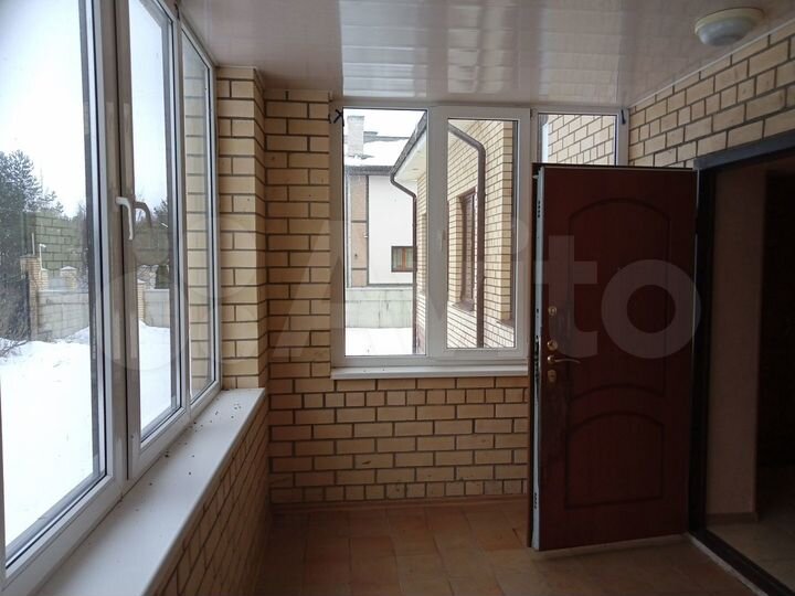 Дом 505 м² на участке 78 сот.