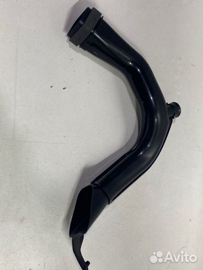 Воздуховод воздушного фильтра передний Toyota