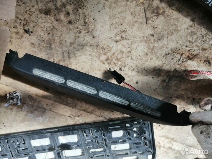 Стоп сигнал Iran Khodro Samand 2003