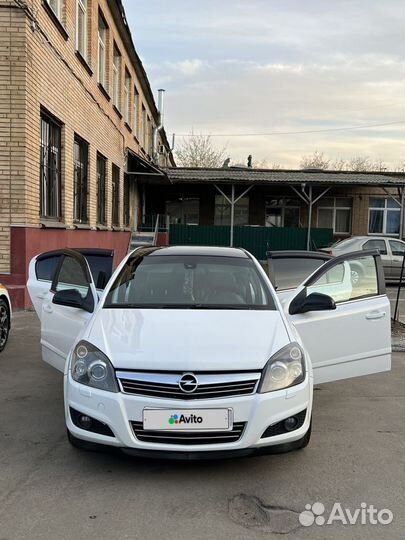 Opel Astra 1.8 AT, 2012, 245 715 км