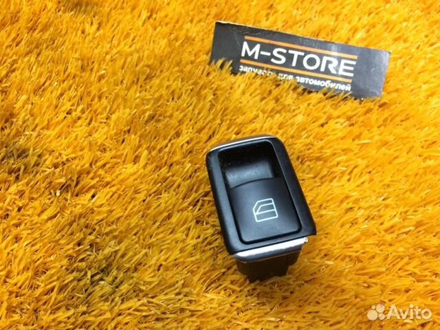 Кнопка стеклоподъемника задняя левая Mercedes-Benz