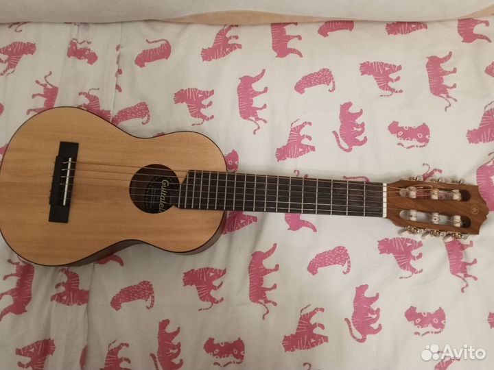 Гиталеле yamaha