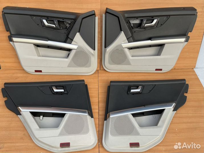 Обшивка двери Mercedes X204 GLK