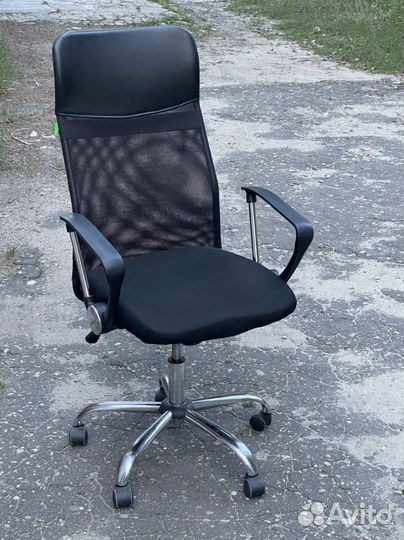 Компьютерное кресло офисное