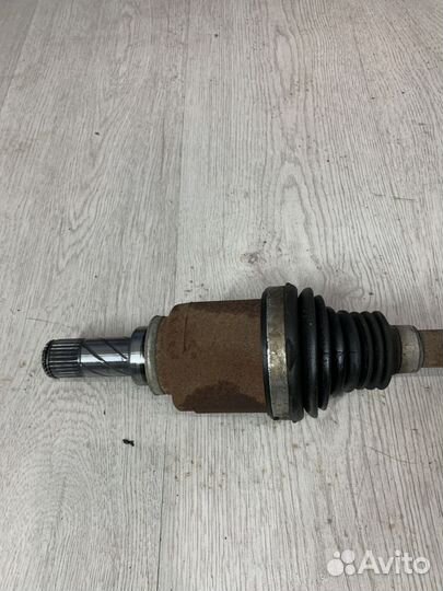 Привод подвески колеса Nissan almera G15 Лев