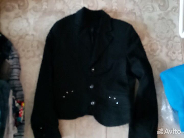 Сарафаны и пиджаки и брюки школьные