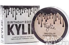 Пудра двухцветная Kylie Birhday Edition с зеркалом