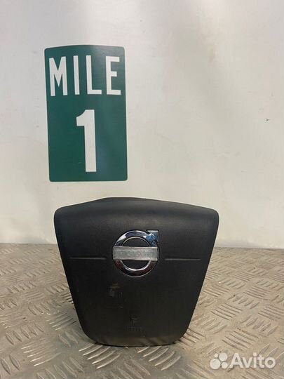 Подушка безопасности водителя Volvo