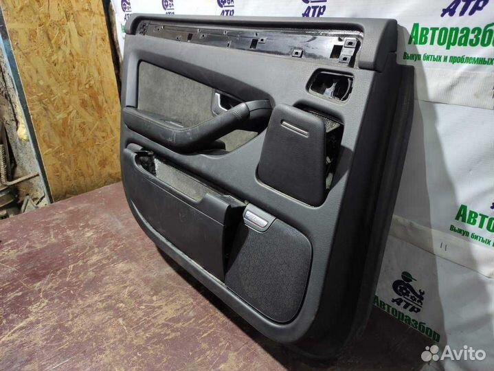 Обшивка двери задней левой Audi A8 D3