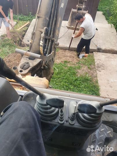 Аренда эксковатора-погрузчика