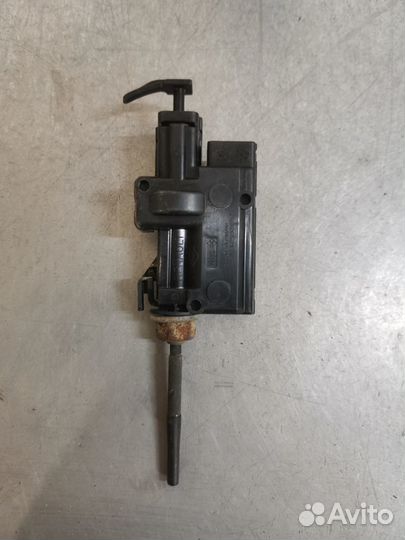 Активатор лючка бензобака Renault Fluence