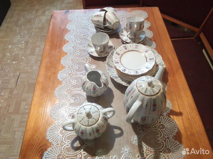 Кофейный сервиз из СССР. 1973 г. Фарфор, лфз