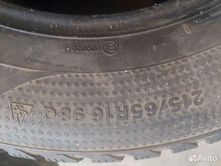 Kumho I'Zen RV Stud KC16 215/65 R16 98