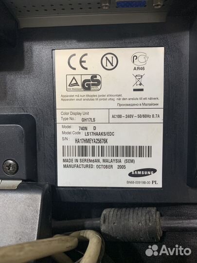 Монитор Samsung