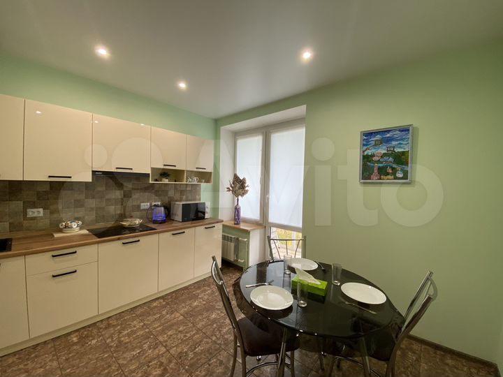 2-к. квартира, 57 м², 10/14 эт.