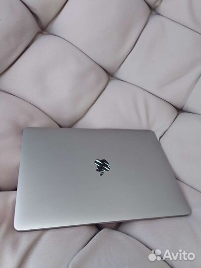 Apple MacBook Pro 13 2020 Intel core i5 16gb 512gb