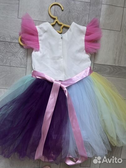 Платье нврядное для девочки