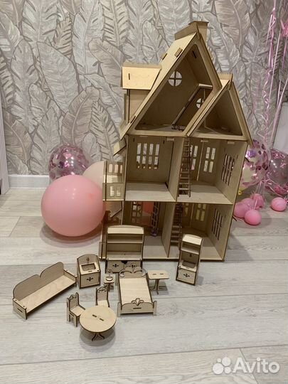 Домик кукольный