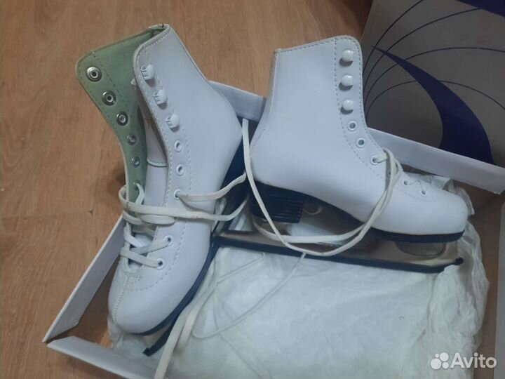 Коньки детские новые