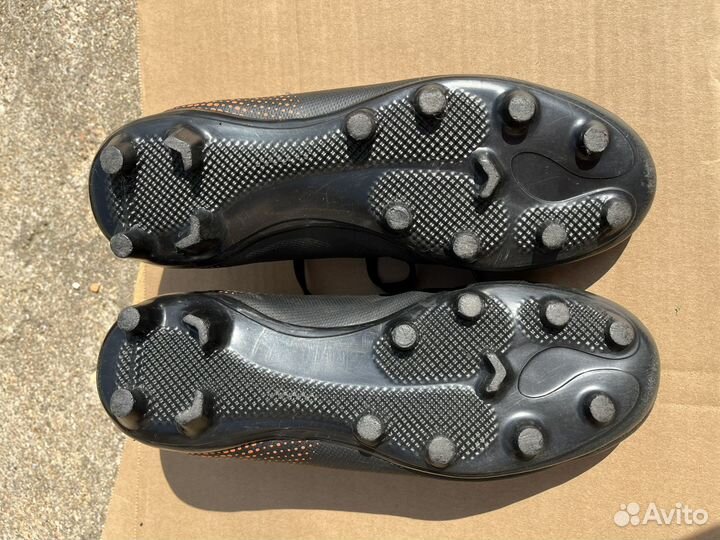 Футбольные бутсы demix