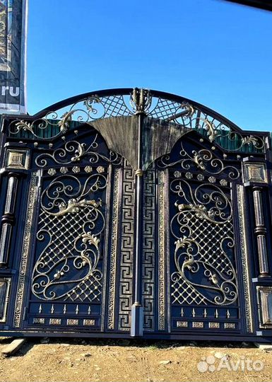 Ворота в Махачкале современные