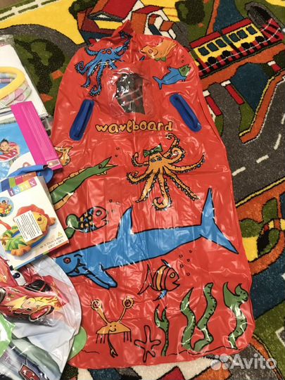 Матрасы, круги для купания